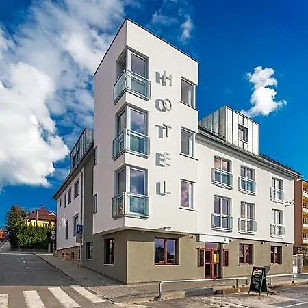 格拉菲克酒店 3* Nový Jičín