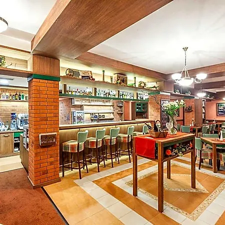 格拉菲克酒店